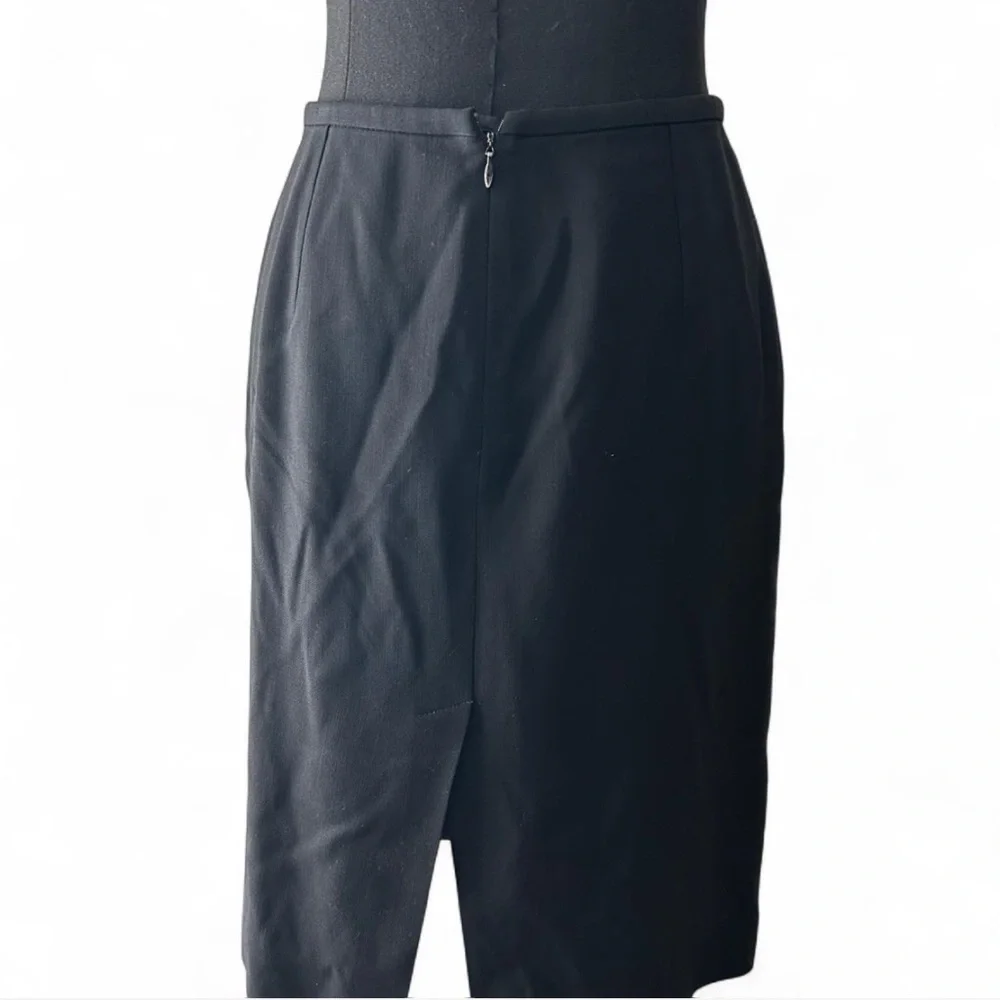 Armani Collezioni Elegant Black Pencil Skirt Size 4